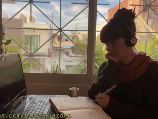 LOFi Girl Would Rather Be Studying a Big Cock -OnlyFans/oliviajarden