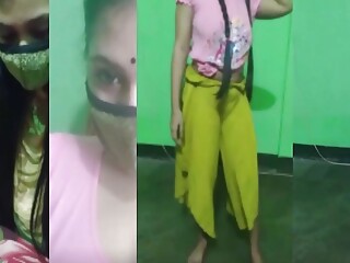 Hot Bhojpuri Bhabhi Item song Dance