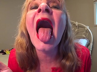 Sexy Mouth Tour With Red Hot Lips - TacAmateurs