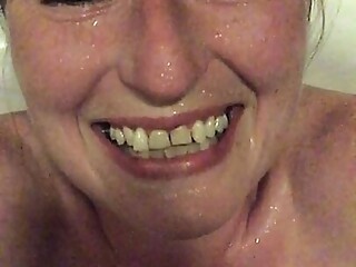 Ludicrously horny from being in a hot bath I sent a 30st 420lb dude a video telling him I wanted him