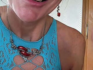Vends-ta-culotte - Hot amateur MILF wants to play with your cock