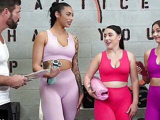 BFFS Don&#039;t Pay for Gym Memberships feat. Brookie Blair, Serena Hill &amp; Ariana Starr 