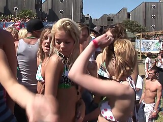 Bikini Dance Party During Spring Break South Padre Texas Hot Girls Flashing Tits And Shaking Asses