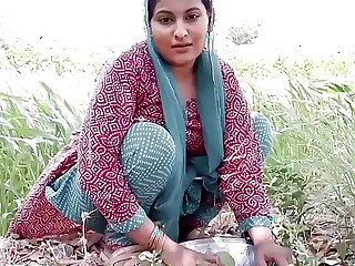 Desi indian girl aam chori krny ai pakar k chod daala