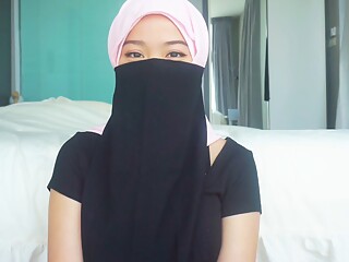 Laila&#039;s Storytime : Episode 1 - Secrets Beneath the Hijab.