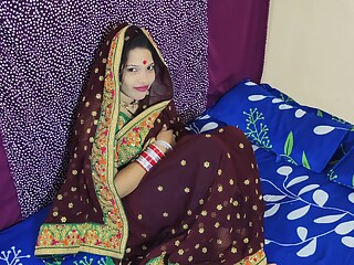 Desi Sona bhabhi hot romance and Sex with her husband Sona bhabhi saree and blouse remove boob sucki