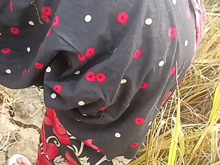 Bengali audio Chudai in paddy field nomita bhabhi