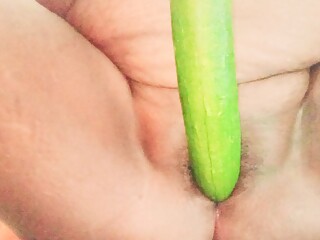 Newly Married Housewife Fuck Pussy with Sponge gourd