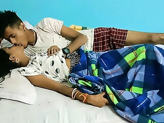 Indian hot teen girl amateur sex with classmate!